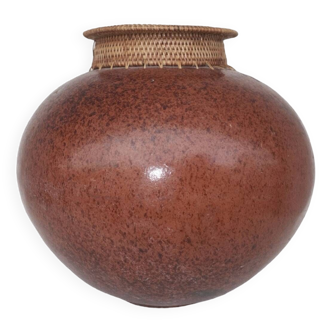 Weaving terracotta vase