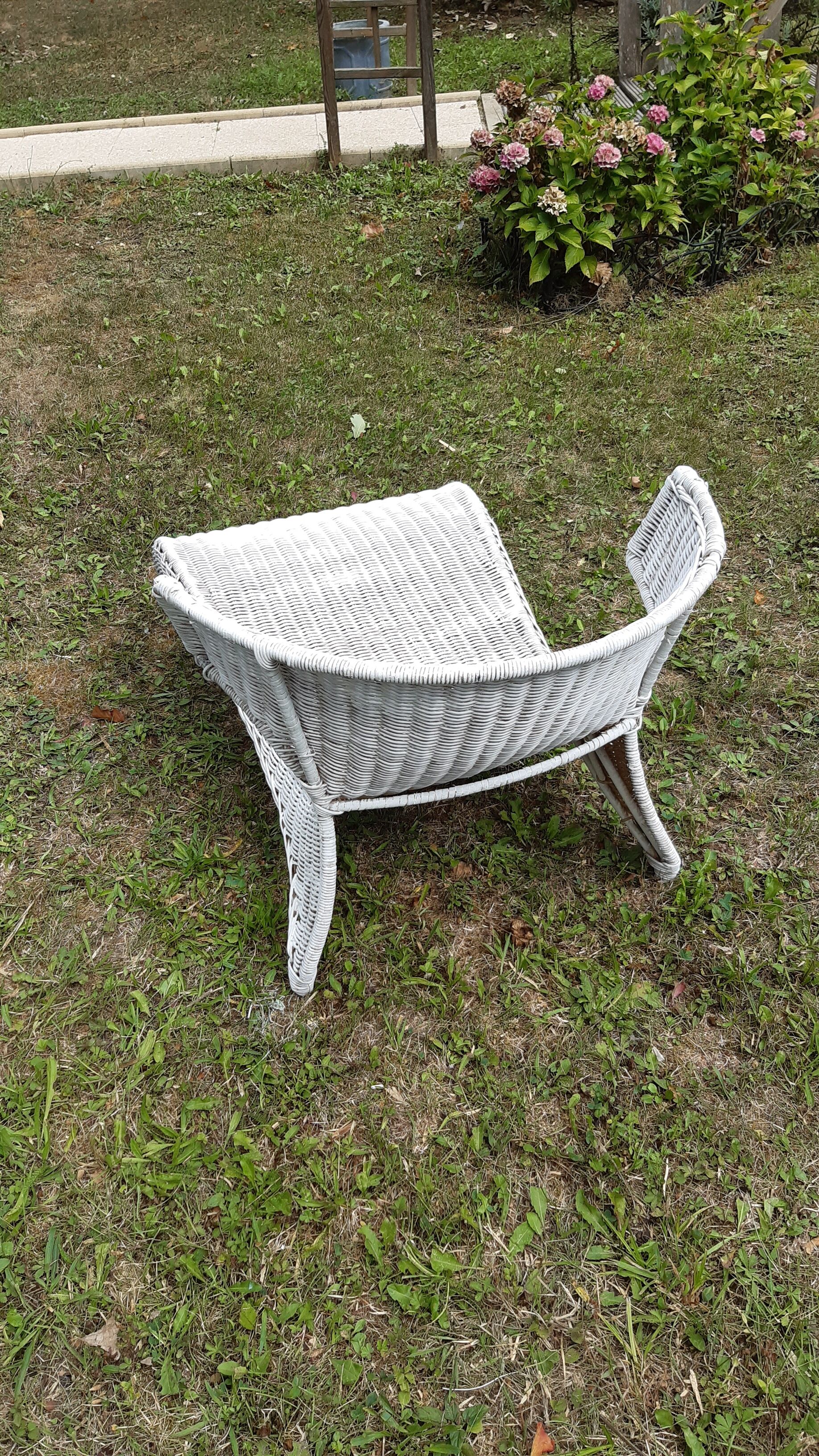 Rattan deckchair