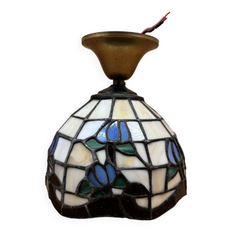 Stained glass pendant light