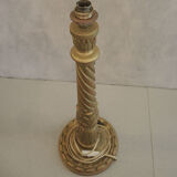 Ancien pied de lampe en bois sculpté