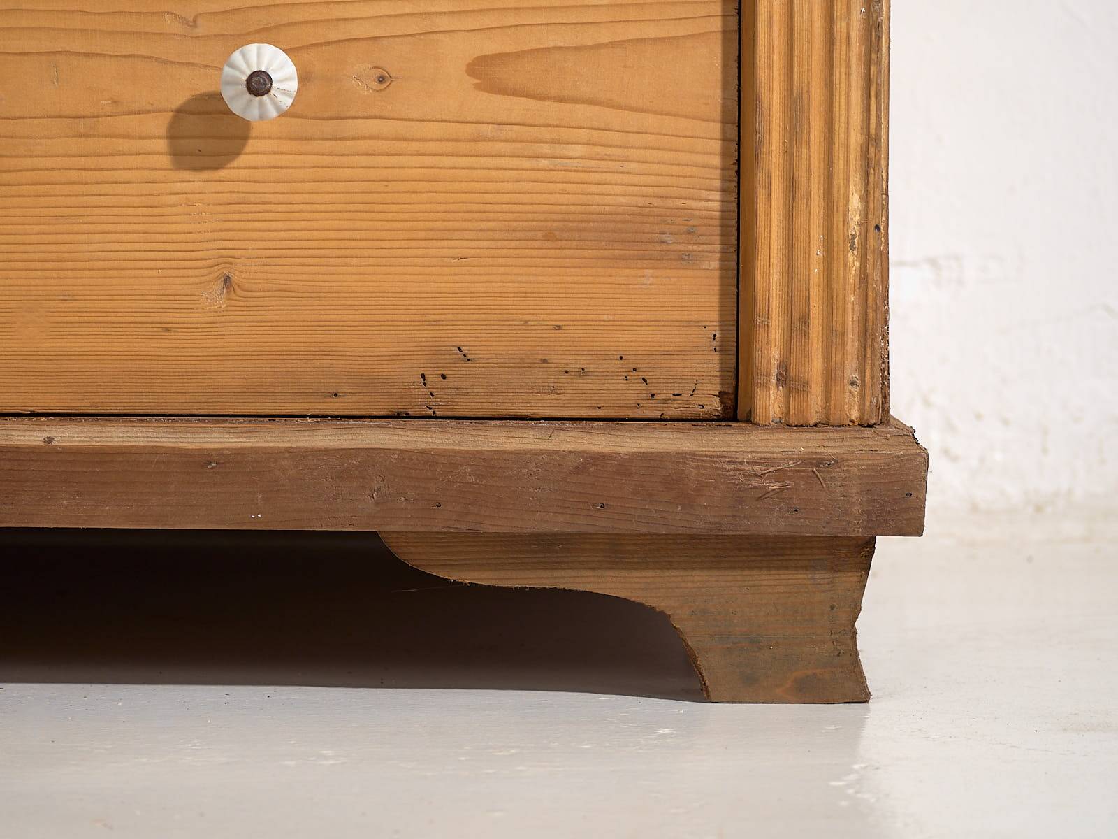 Ancienne commode en bois massif (c.1920) #25