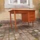 Bureau en chêne vintage année 70 Roumanie.