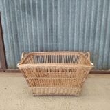 Wicker/rattan vintage laundry bin