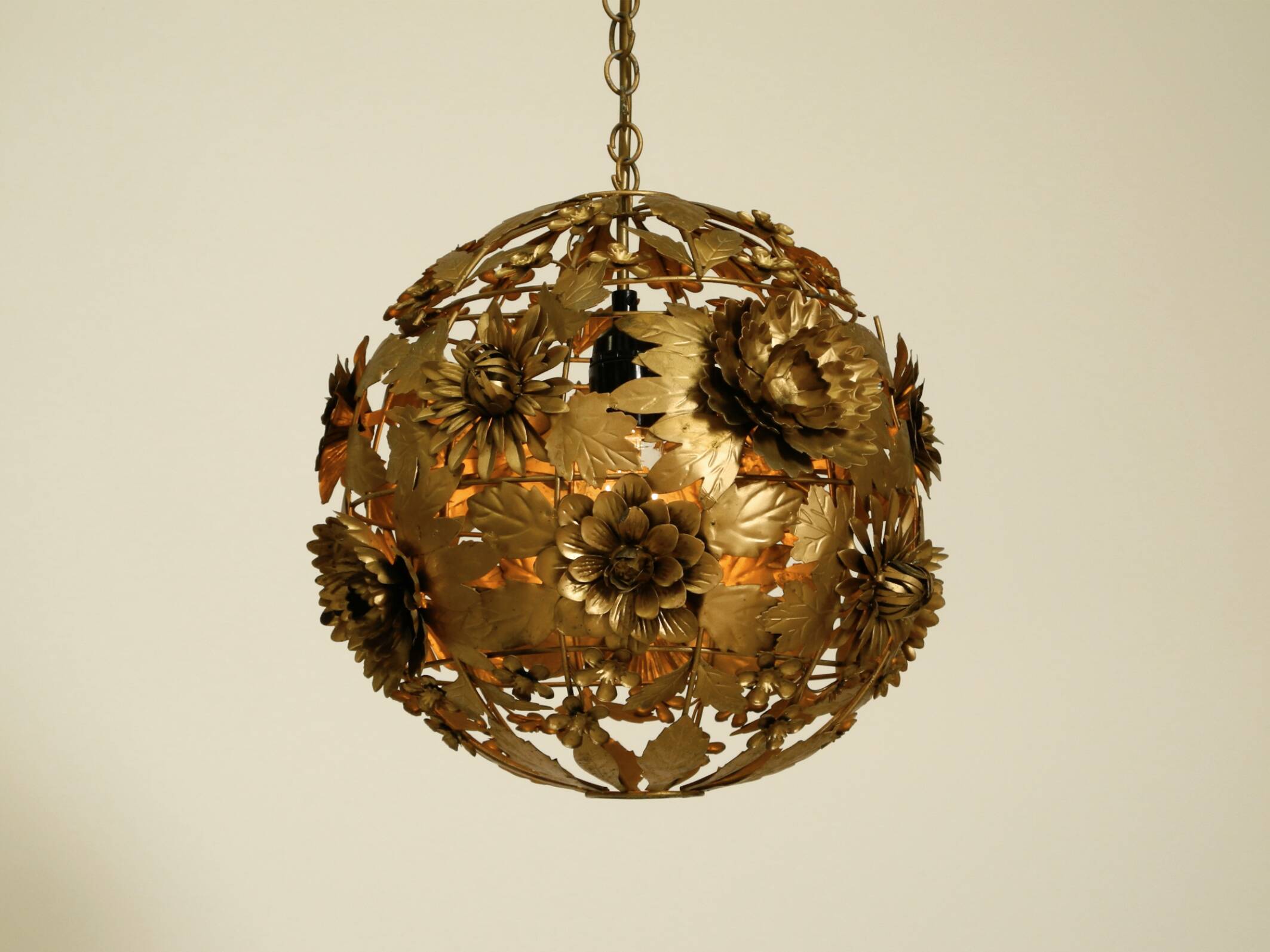 Beautiful floral-style spherical metal ceiling lamp, 1970s Regency design