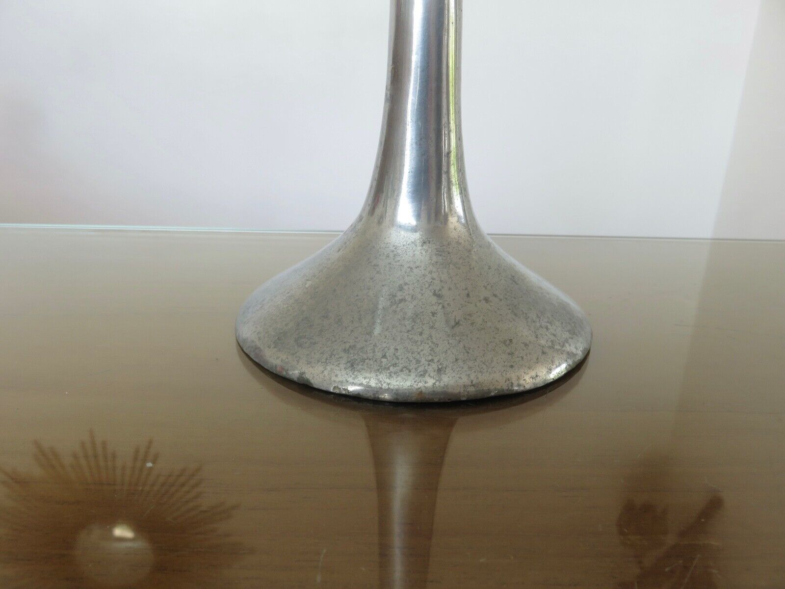 Modernist free-form candle holder in cast aluminum 1970