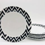 6 Porcelain dessert plates. Monochrome.