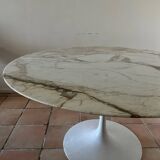 Knoll tulip table