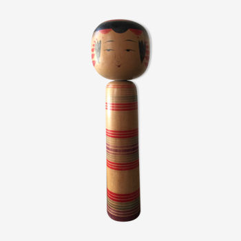 Poupée de Kokeshi japonaise peinte à la main des années 1950 en bois