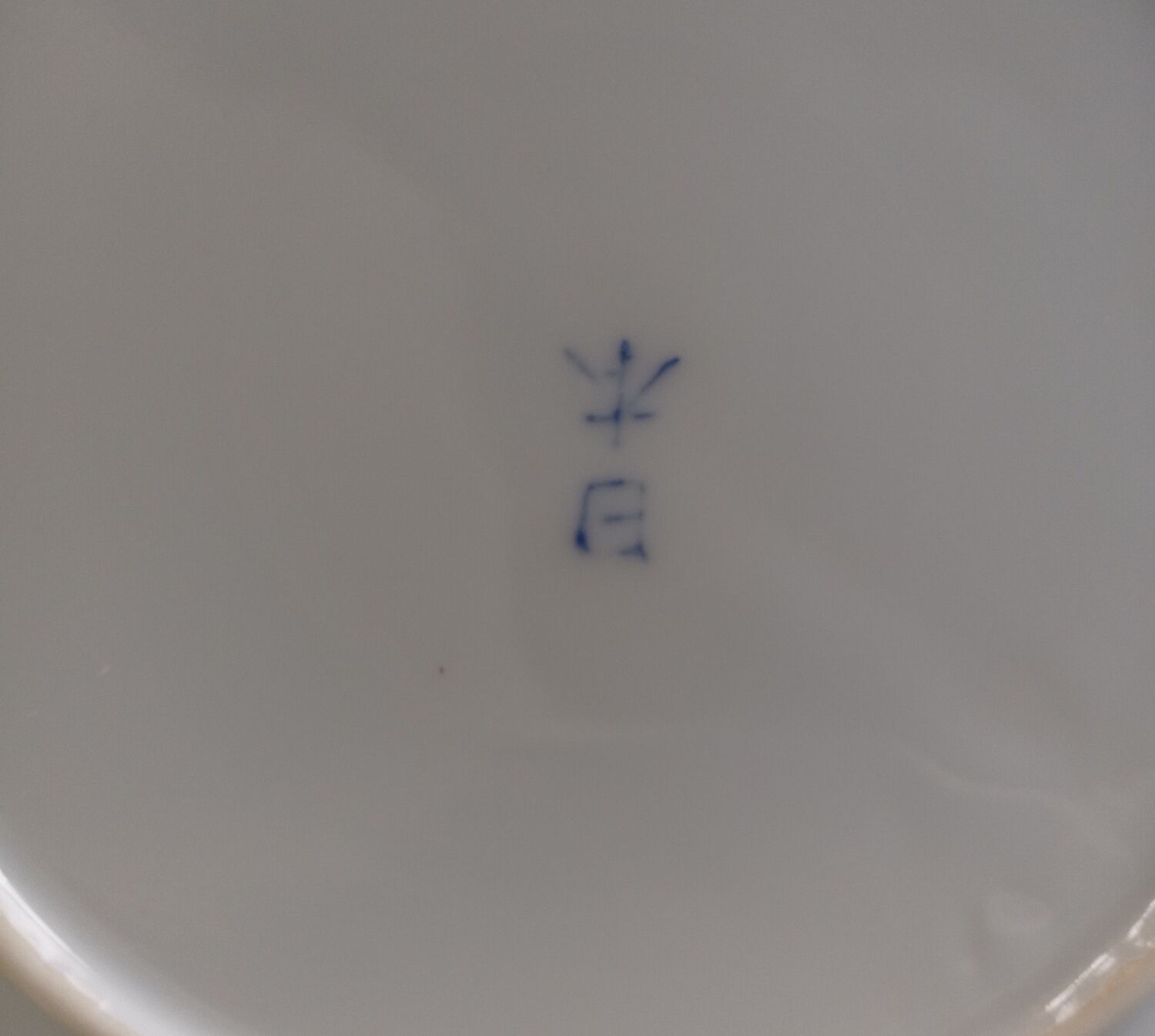 Fine porcelain tea cups from Japan