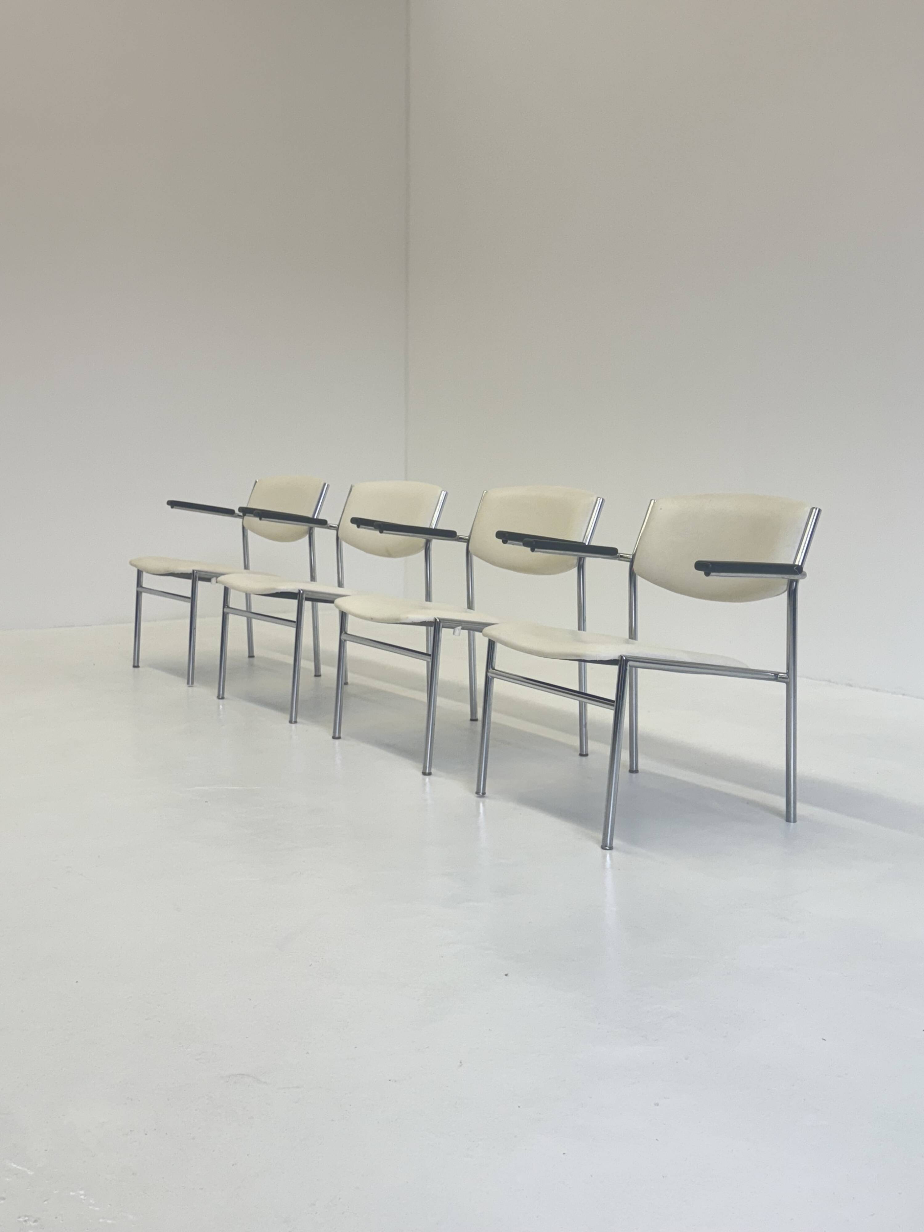 Fauteuils Gijs van der Sluis en cuir blanc
