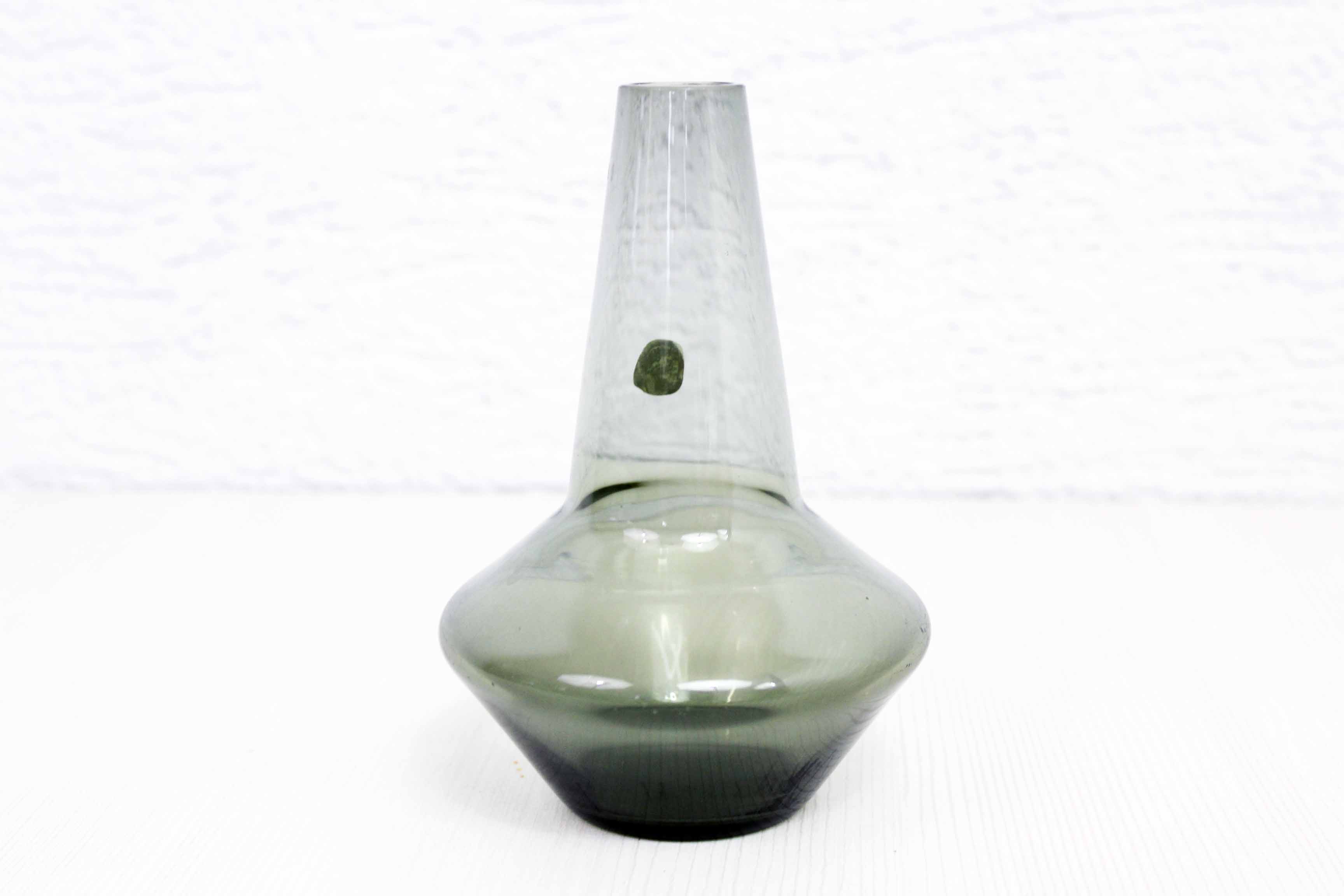 GMBM crystal vase by Alfred Taube