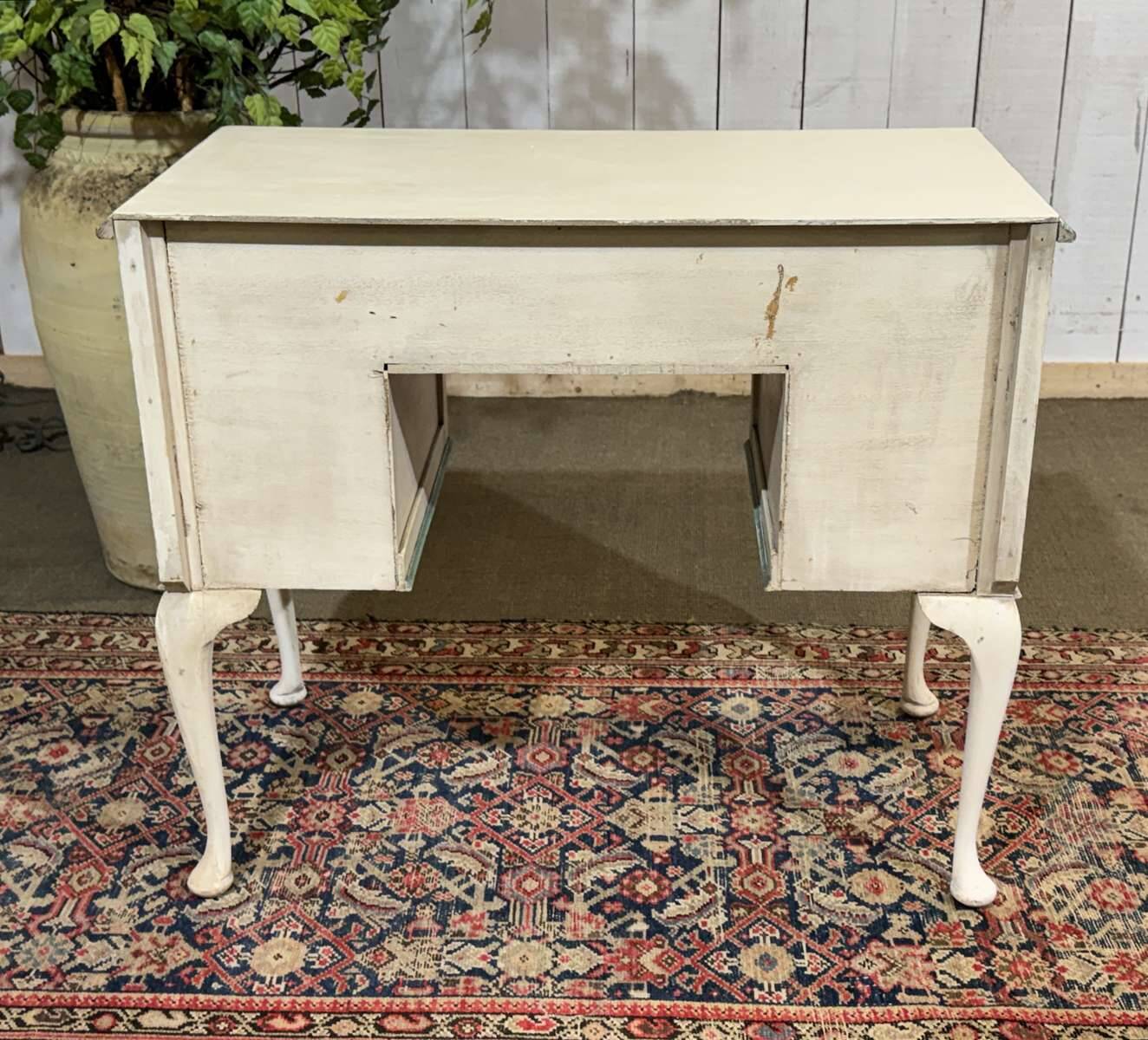 English desk in pine from the 1950s.