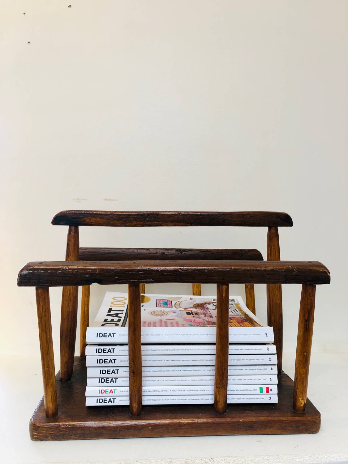 Brutalist magazine rack, 1970