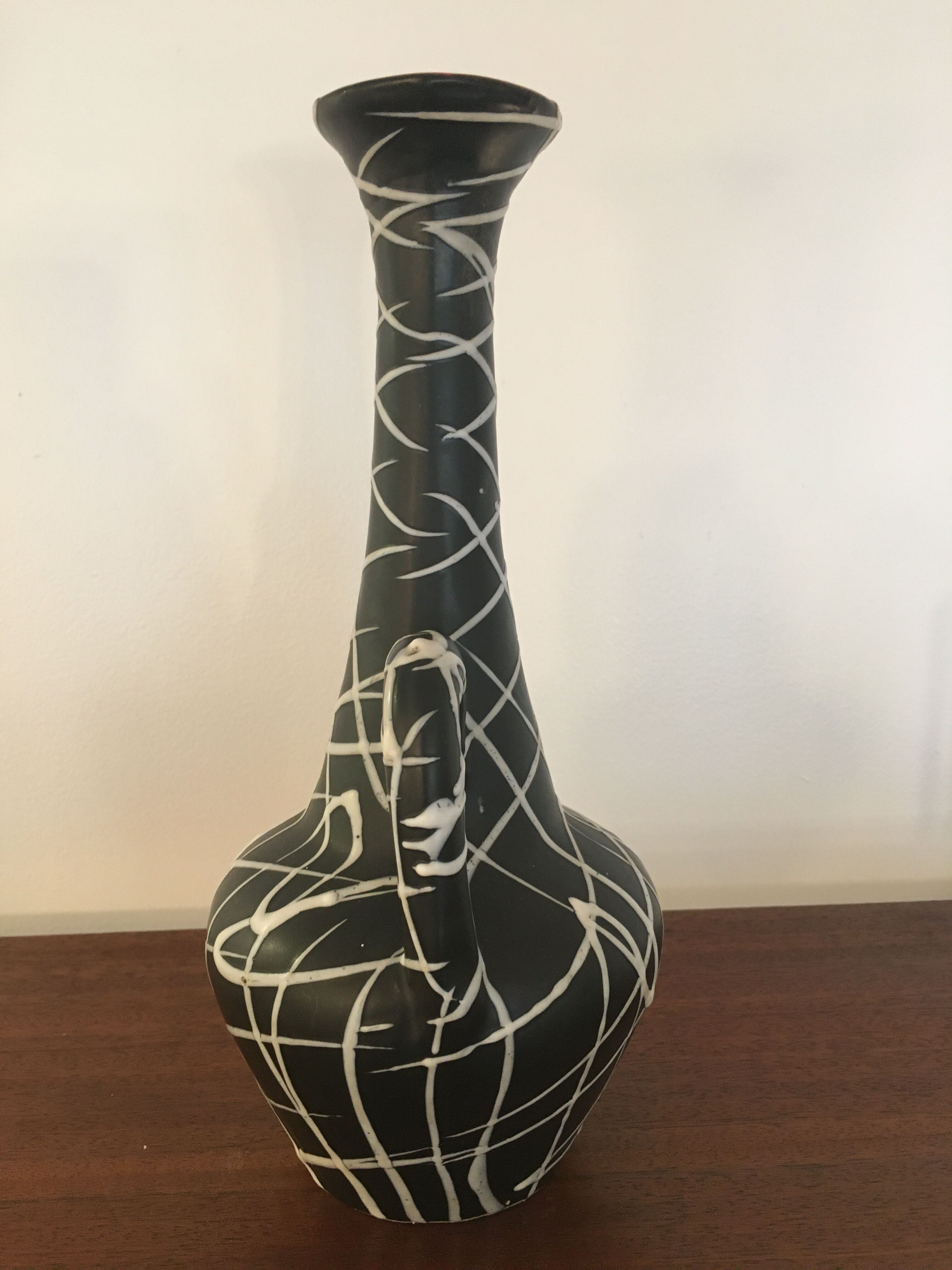 Vase vallauris, white and black, vintage year 60