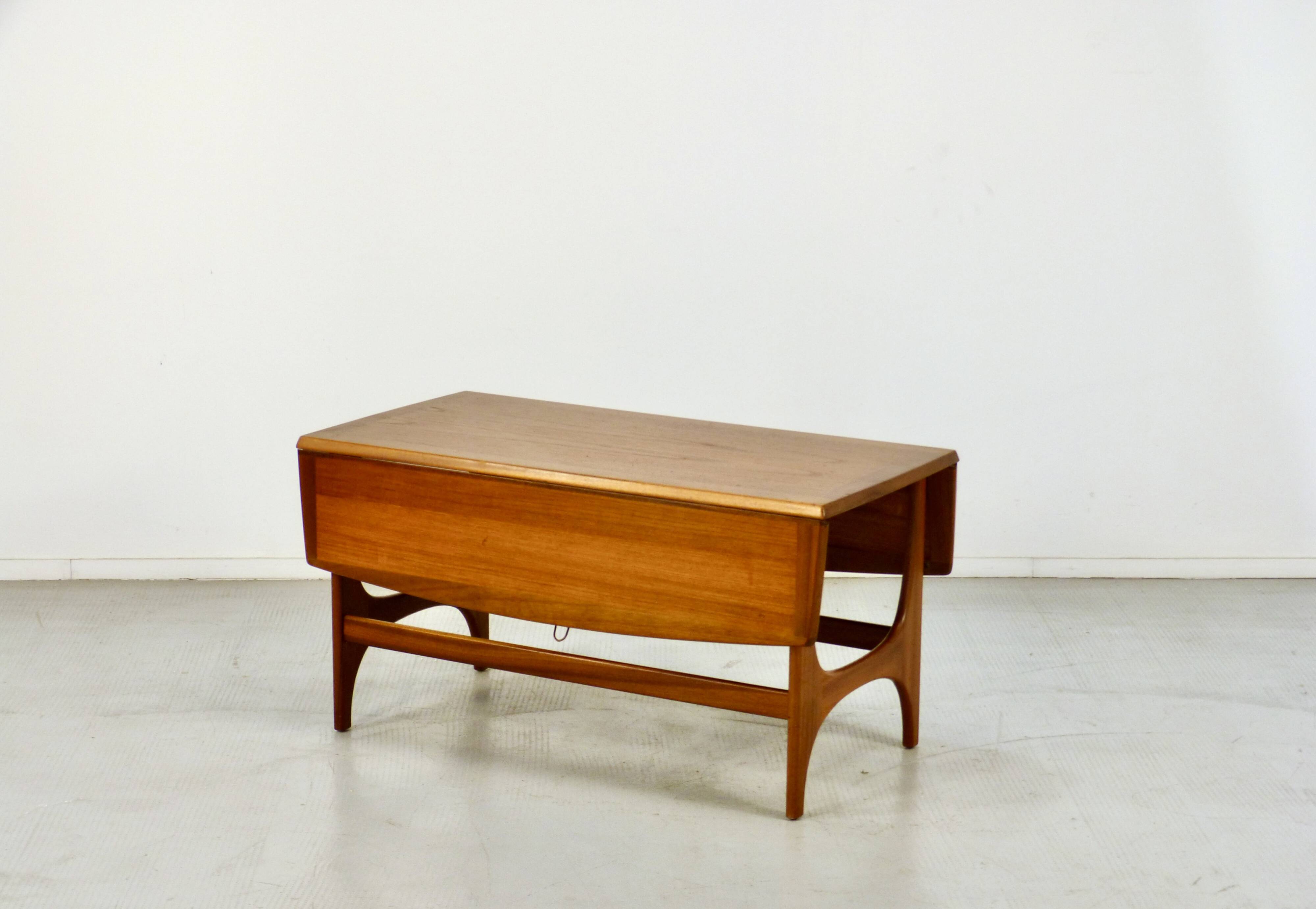 Mid-Century Modern Danish Style Drop Leaf Teak Coffee Table, 1960s
