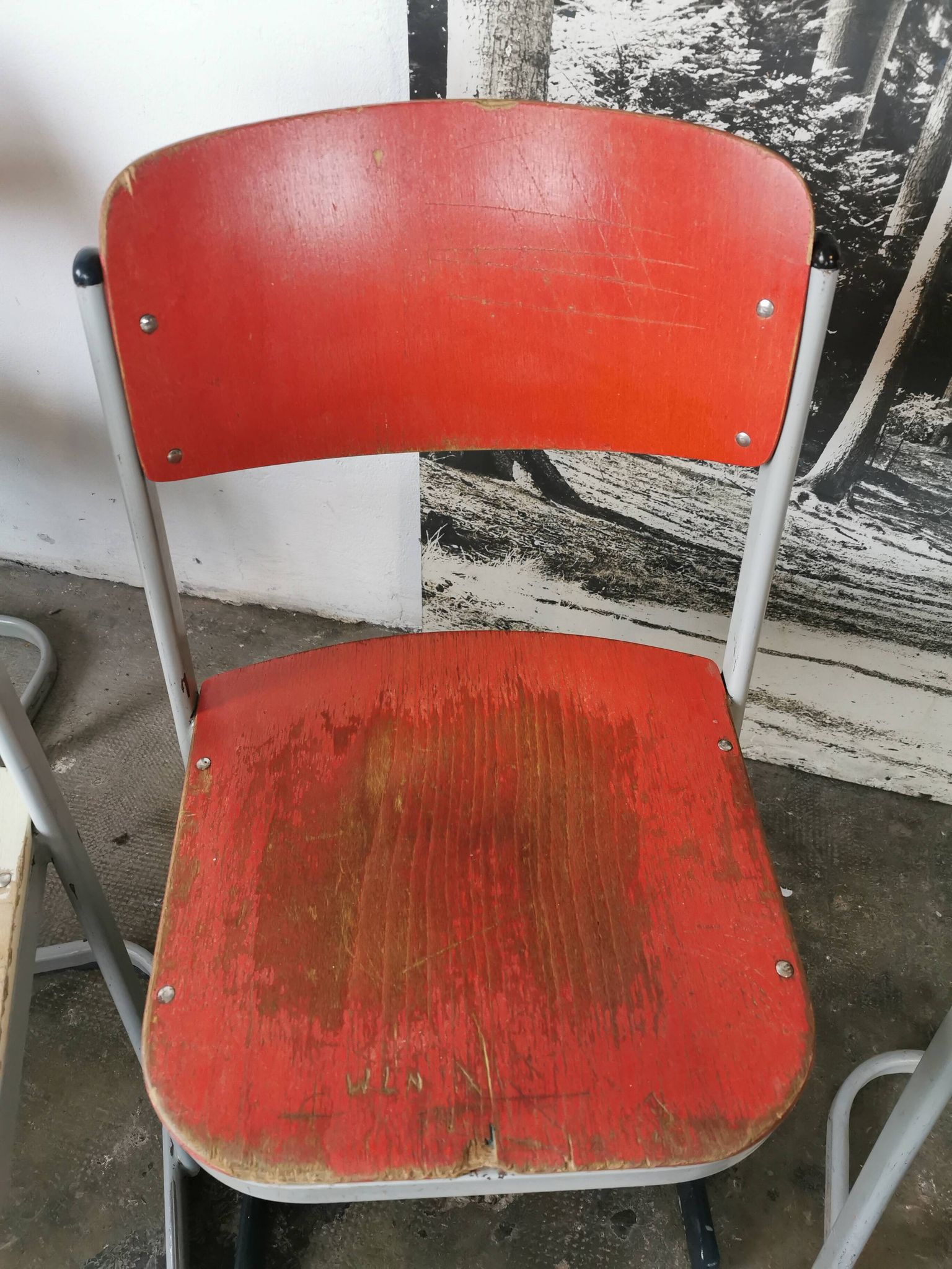 Set of 14 vintage stackable chairs