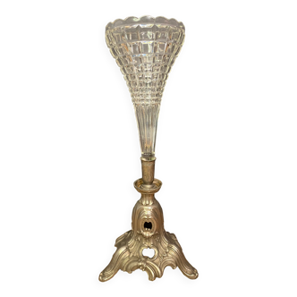 Vase cornet, bouquetière en cristal taillé (très certainement Baccarat, Saint Louis...)