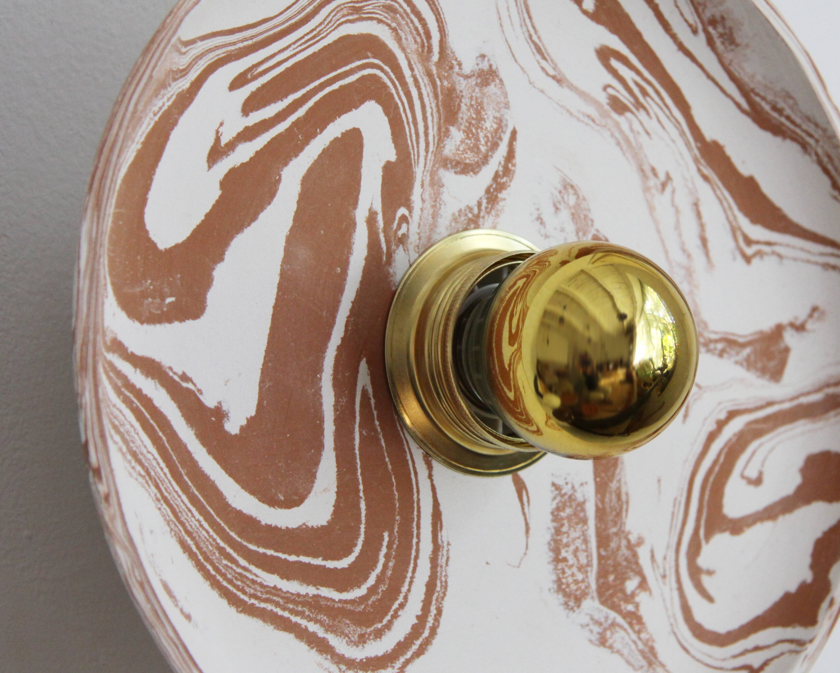 Appliqué in mixed earths