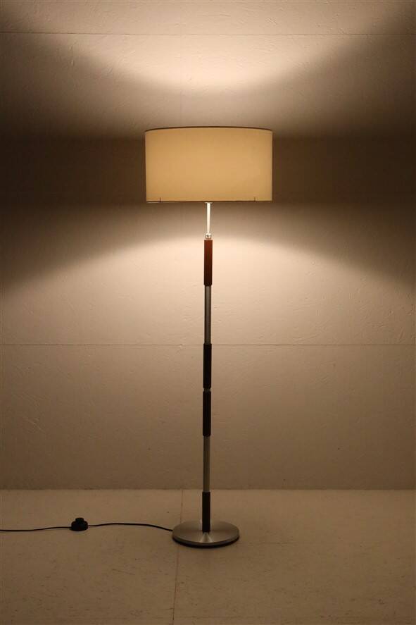 Big mid-century floor lamp / teak / aluminum / Danish modern design / 1960s / 1970s