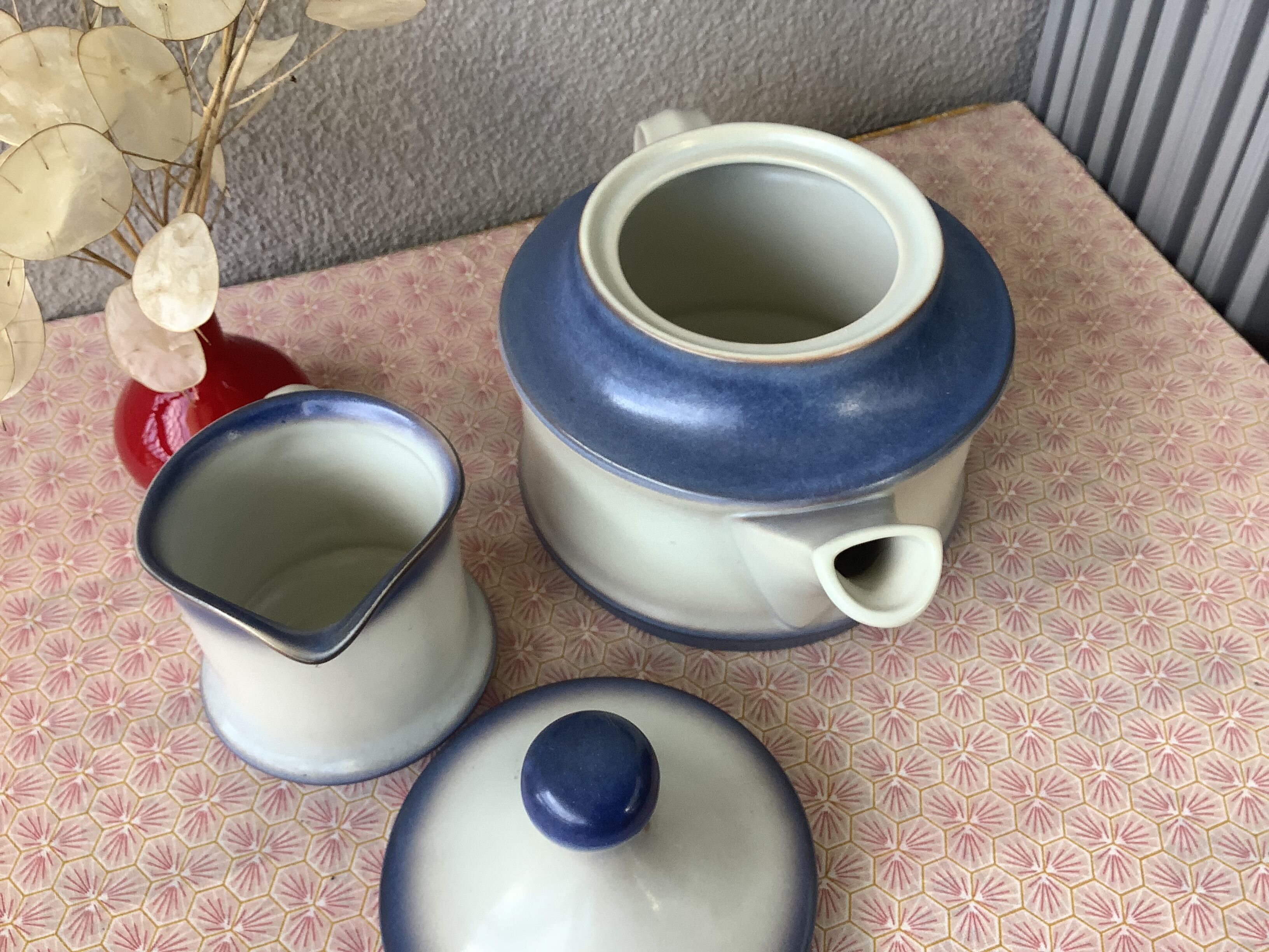 Teapot Goebel country Auvergne - Oeslauer Manufaktur and milk jug