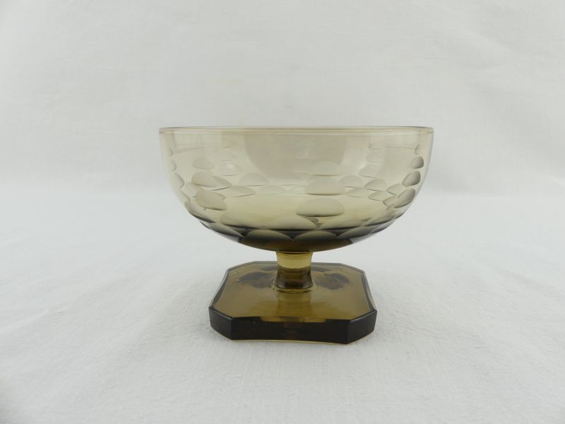 11 Art Deco smoked glass champagne glasses