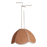 Raffia flower suspension