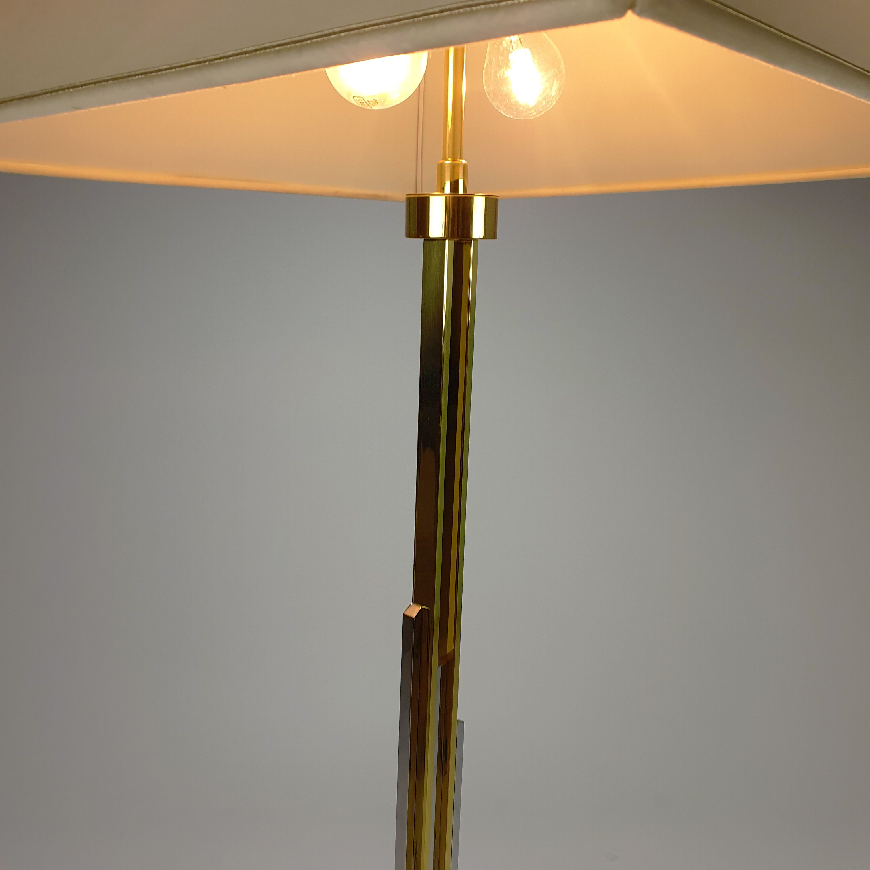 Large Brass Hollywood Regency Floorlamp, 1970s