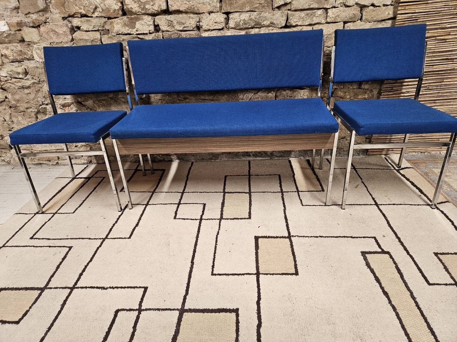 Bench and its two vintage chairs 1970