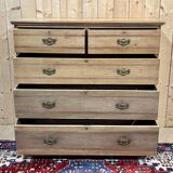 19th century English chest of drawers in fir and mahogany