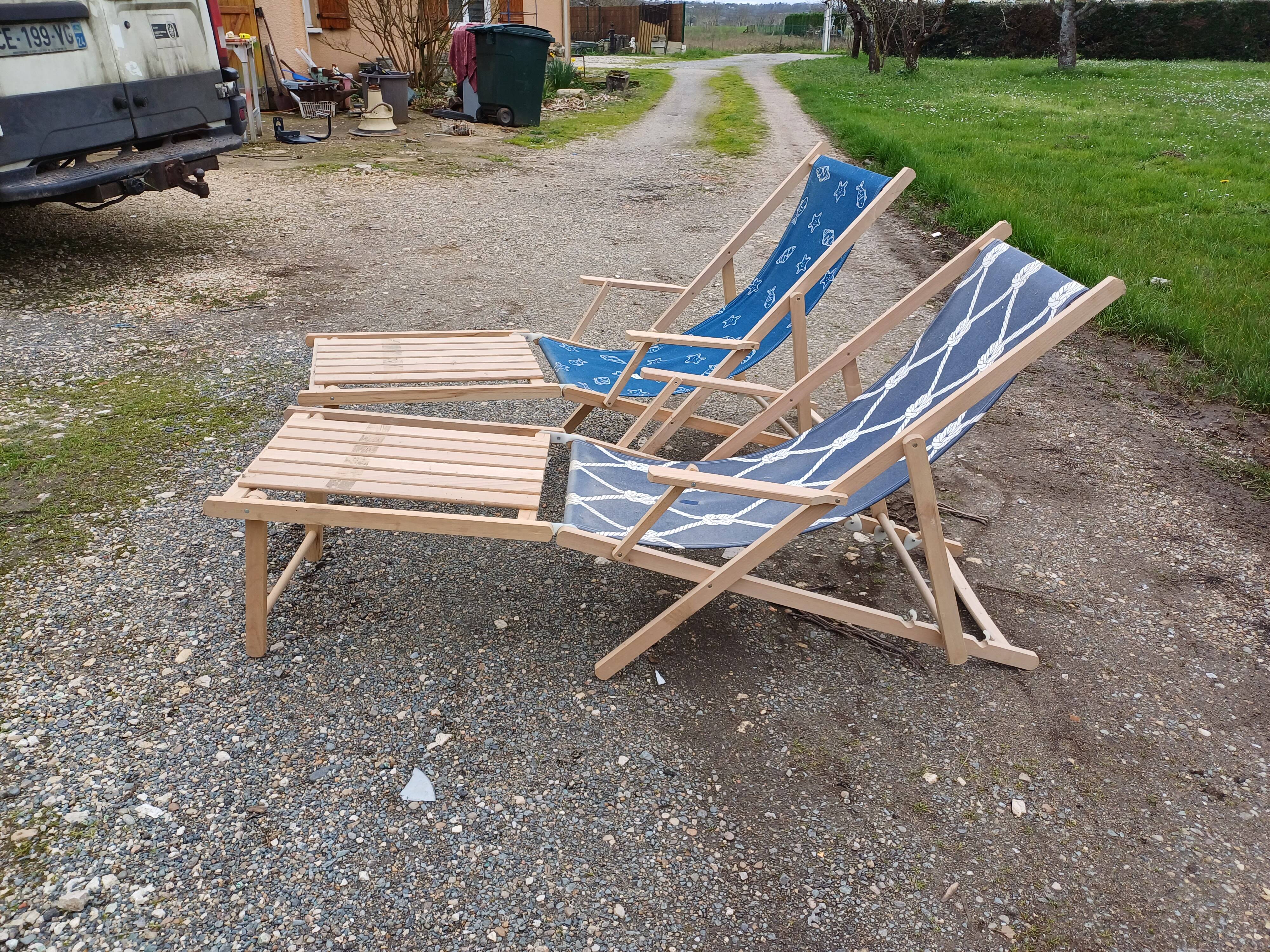 Pair of wood and fabric long chairs