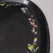 Old large English plate made of papier-mâché.