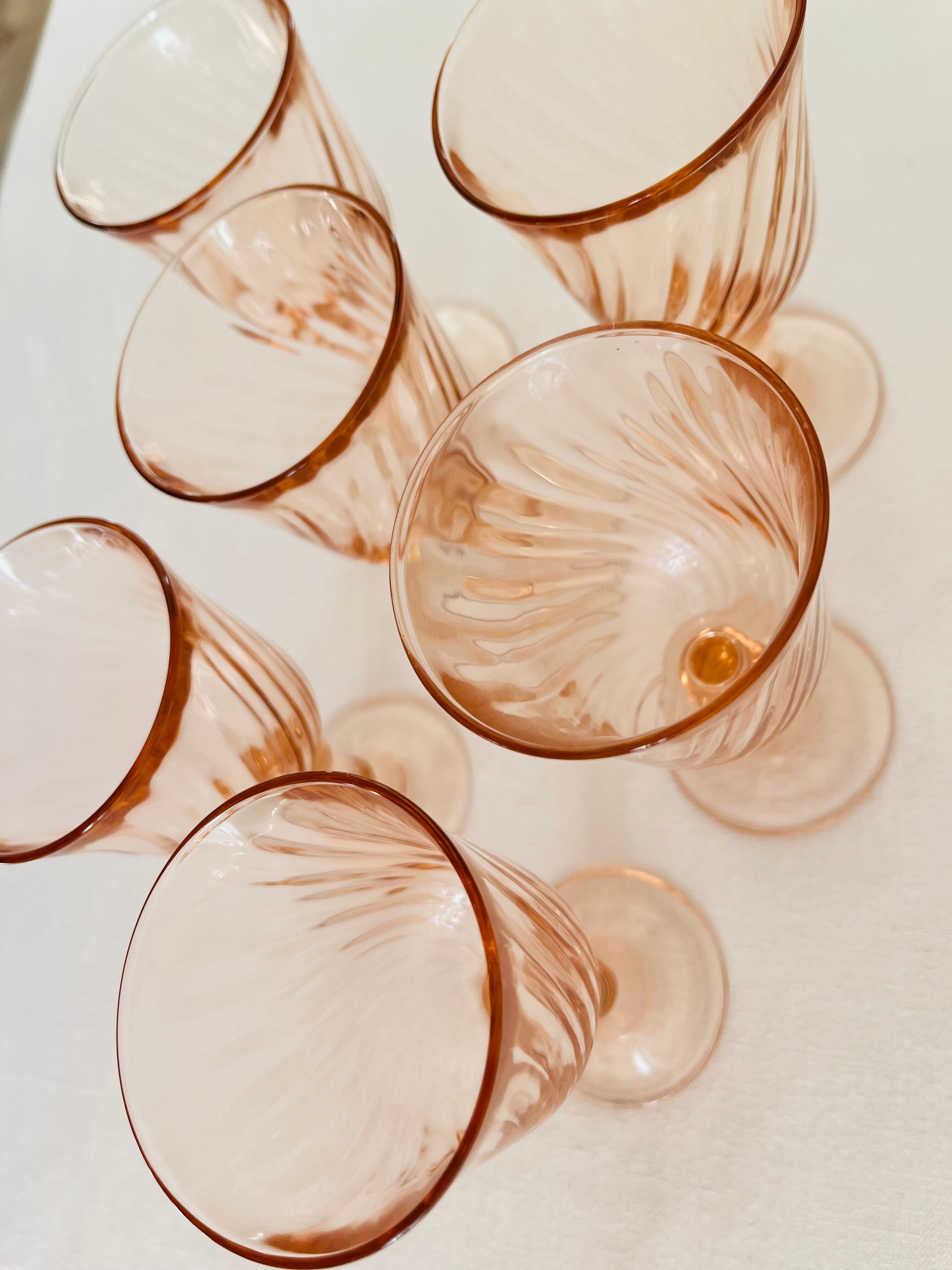 Set of 6 luminarc pink wine glasses