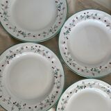 Set of 4 porcelain plates