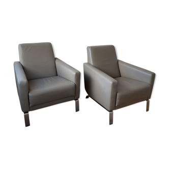 2 leather armchairs