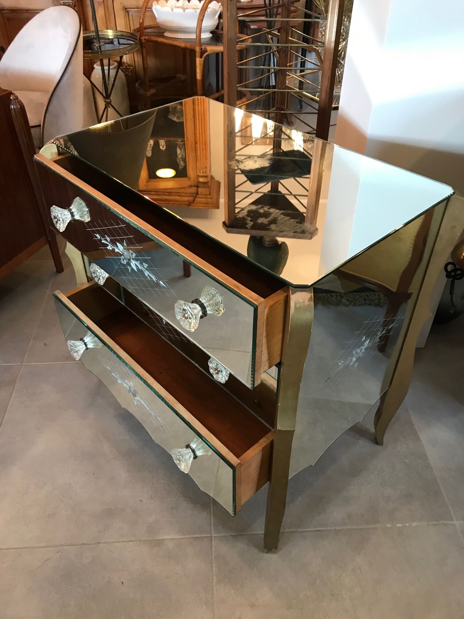 Beautiful Venetian mirror dresser