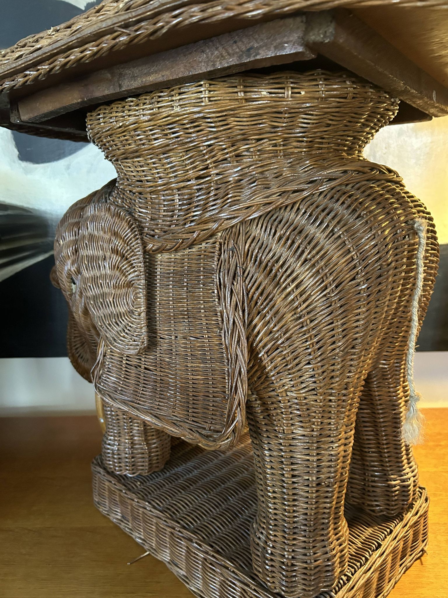 Rattan Elephant table in the style of Vivaï del Sud, Italy 1970