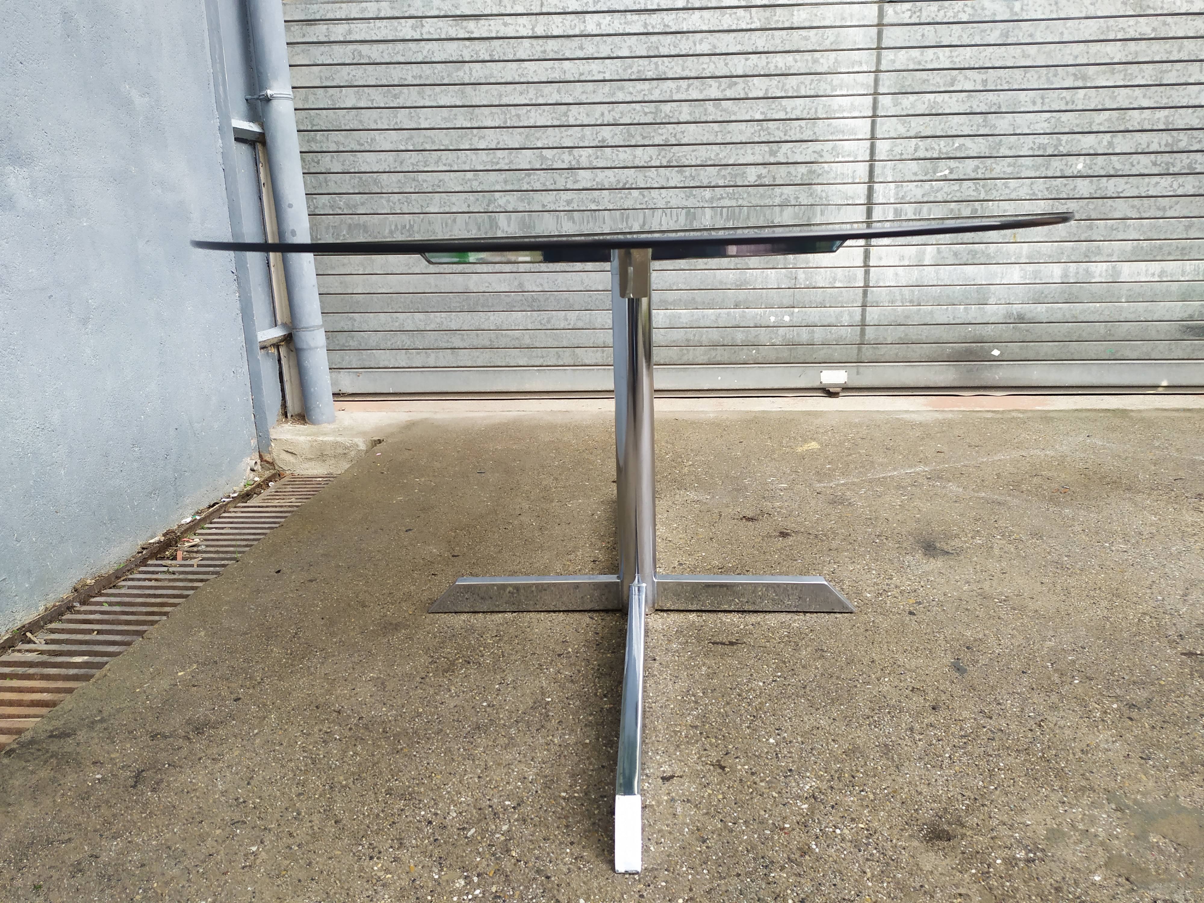 Design chrome oval table