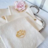 6 Serviettes en tissu de coton avec anagramme "GB", jaune clair, broderie damassée.