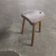 Tabouret en bois tripode