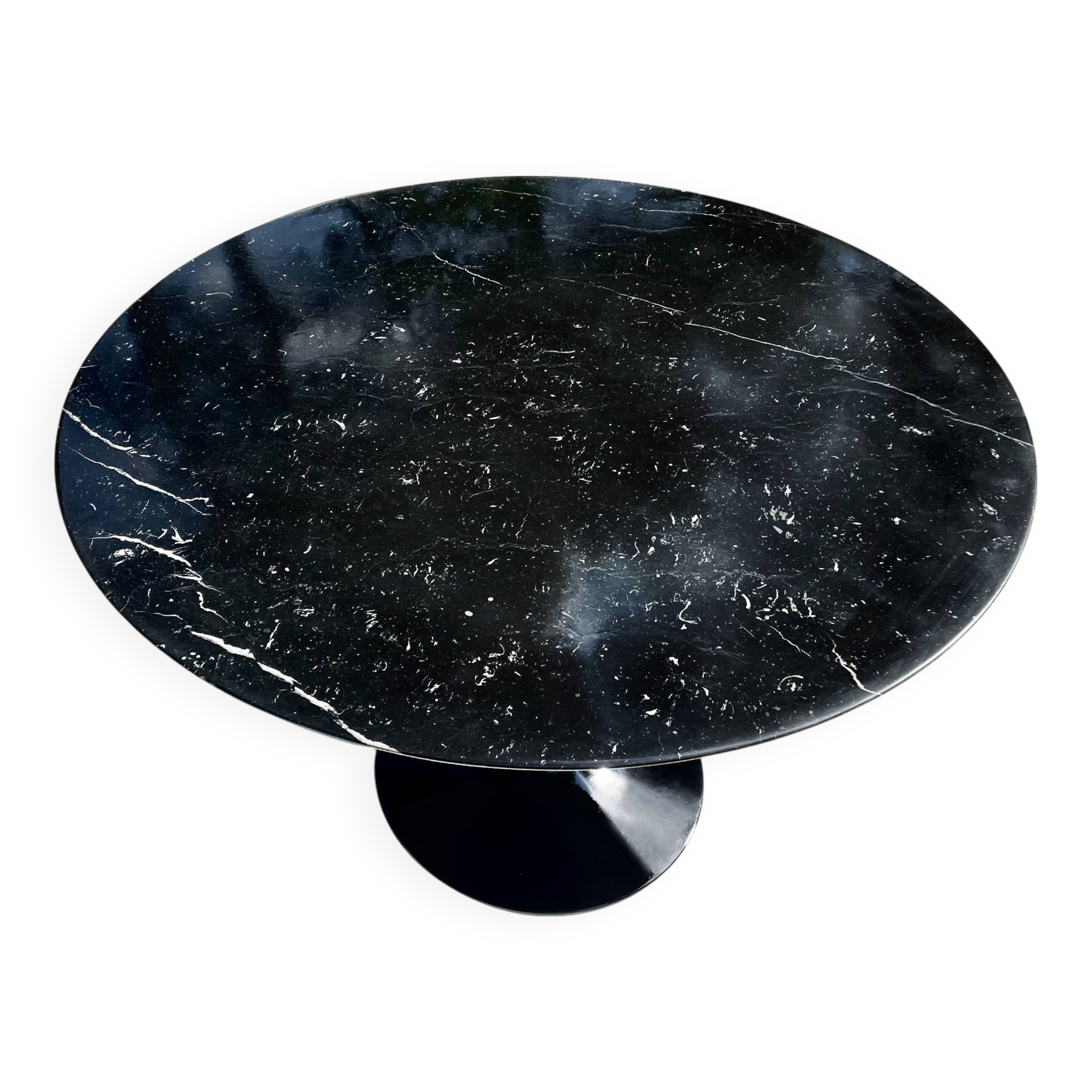 Knoll table ø 107 cm - EERO SAARINEN