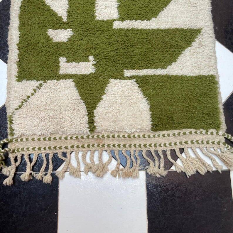 Handmade pure wool traditional green rug 140 x 260 cm