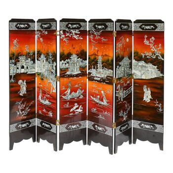 Six-leaf screen in red and black lacquered wood with mother-of-pearl inlay decoration