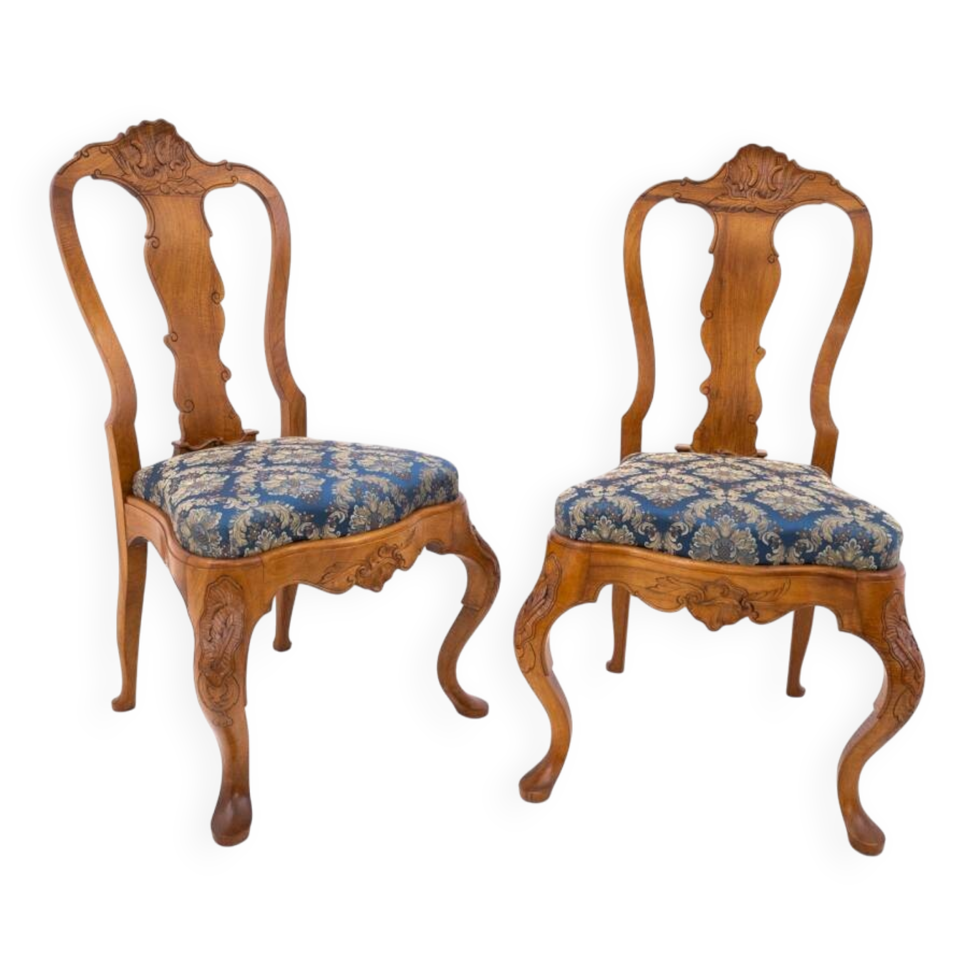 A pair of antique chairs from the late 19th century, France. After renovation.