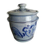 Covered sandstone pot