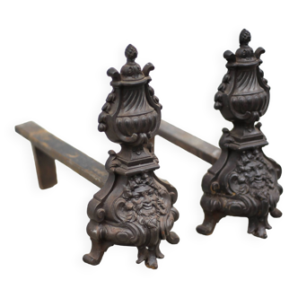 Chenets de cheminée vintage, paire de chenets fonte tête de Bacchus, accessoires cheminée