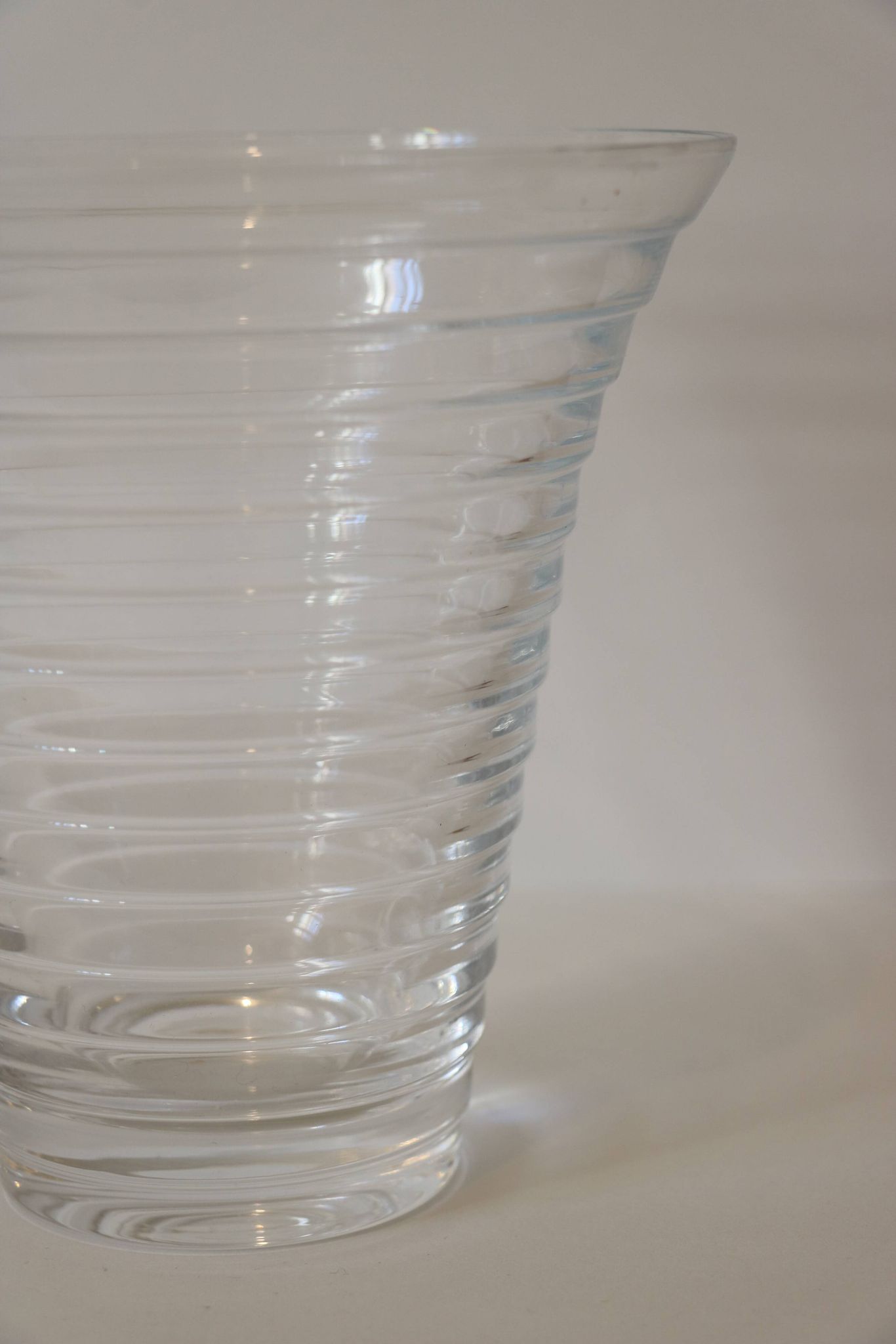 Scandinavian Art Deco vase by Aino Aalto