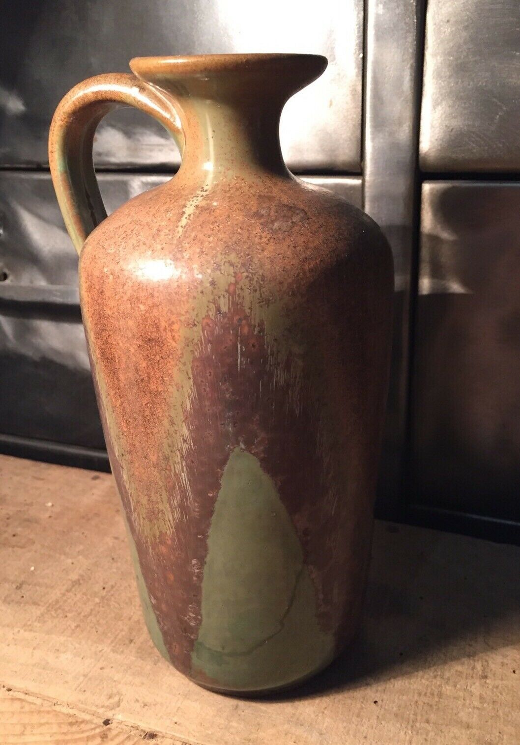 Sandstone vase of Pont-des-Vernes signed Maïténa