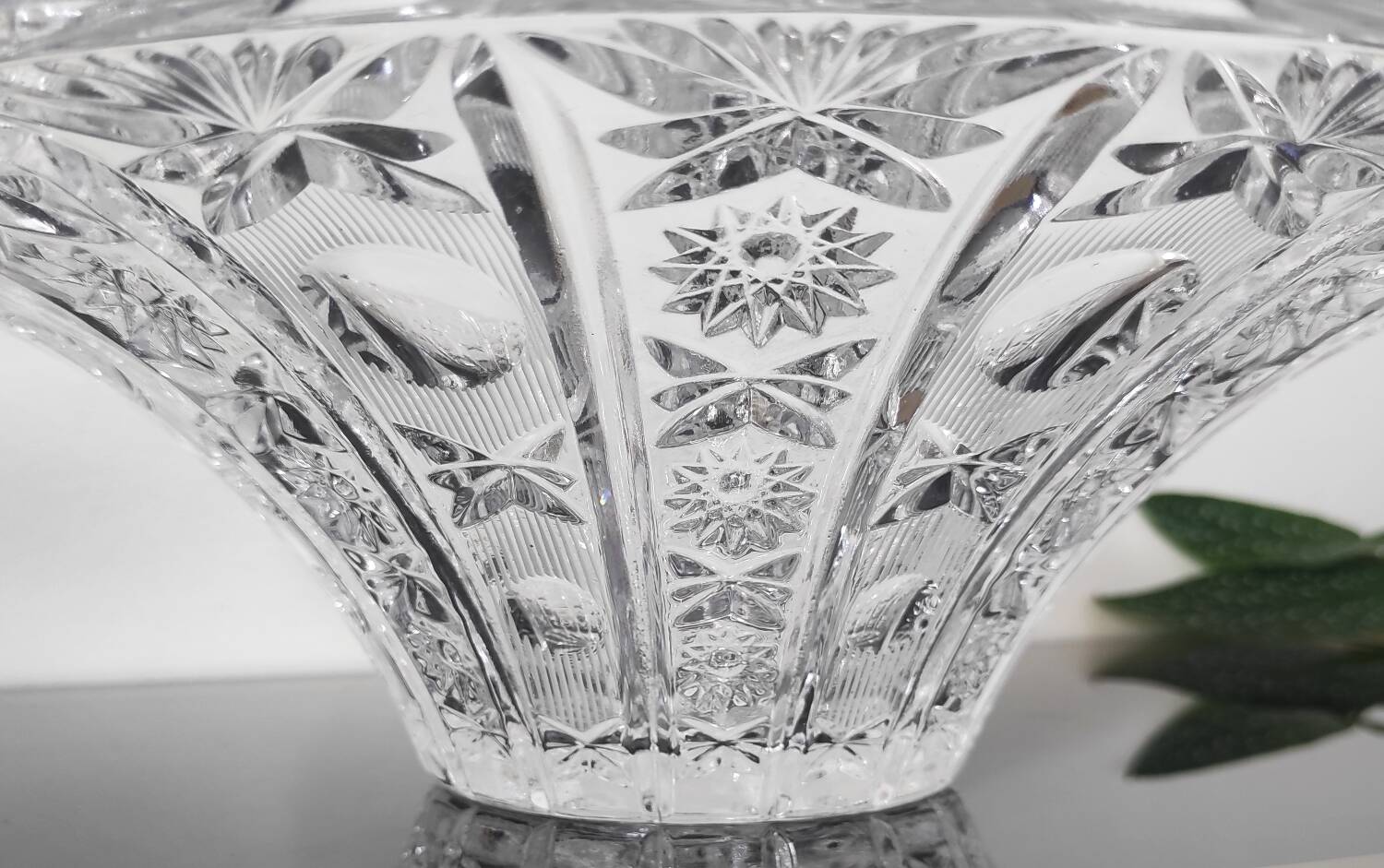 Large cut crystal bowl (Italy - Vintage)