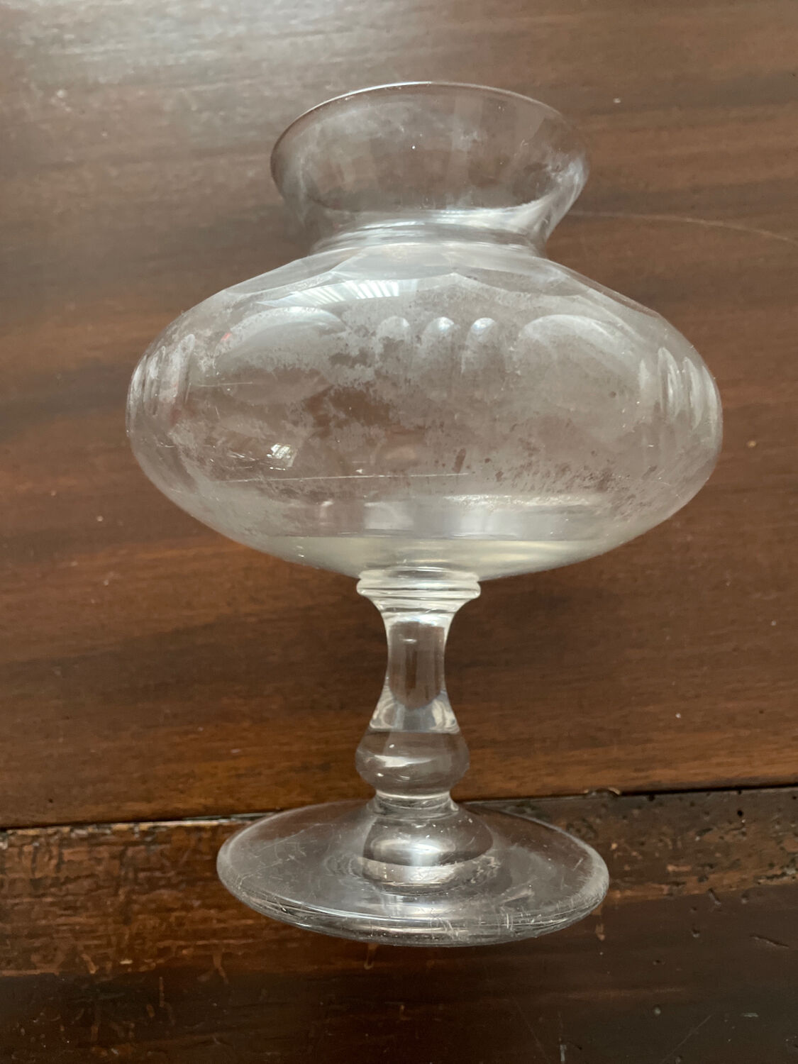Pot with leeches crystal nineteenth century