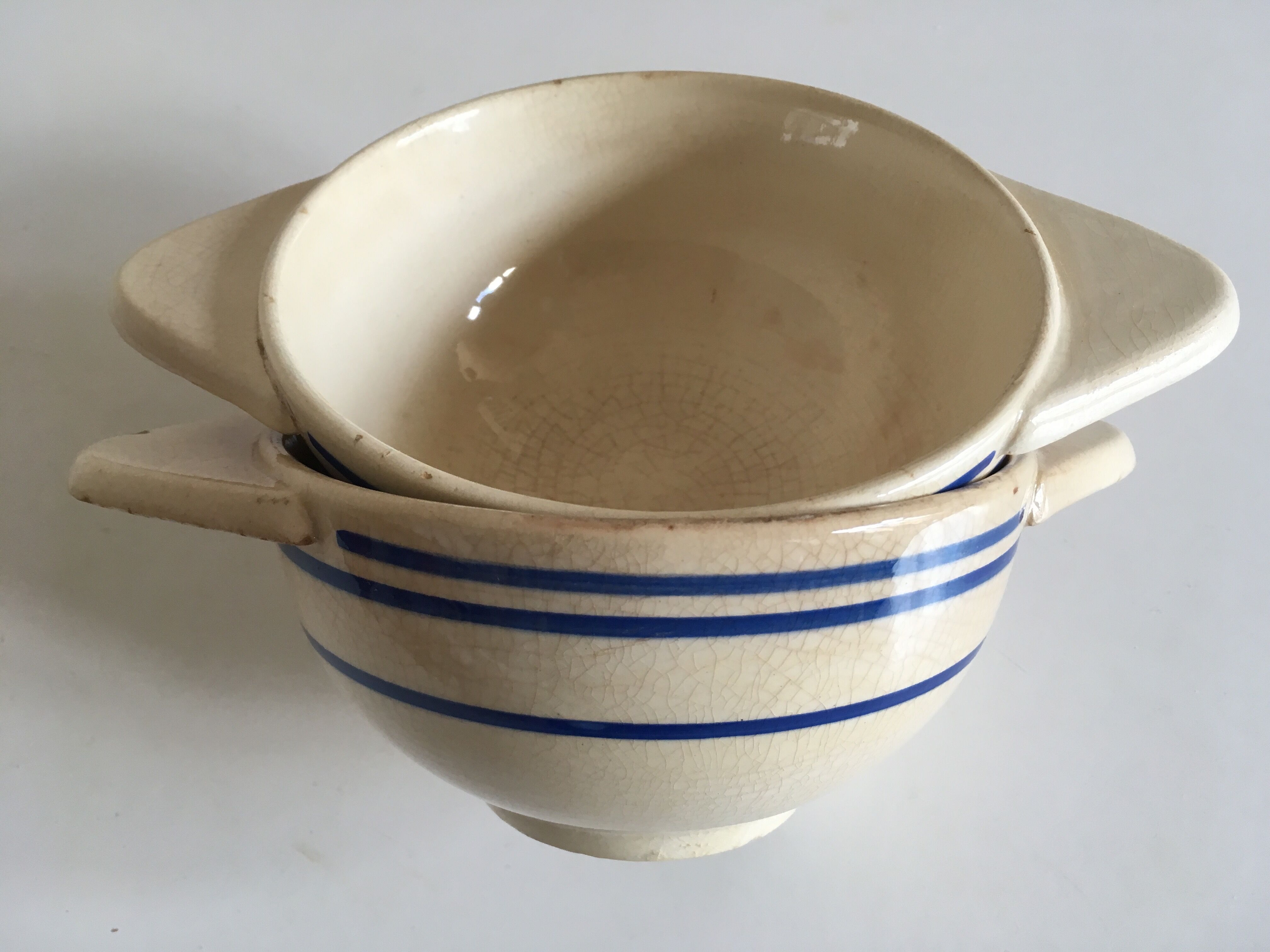 Gien pair of weak bowls 1910